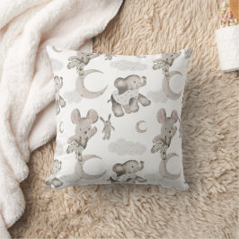 Boho in Neutrals: Baby Elephant Kinderzimmer Pillo Kissen