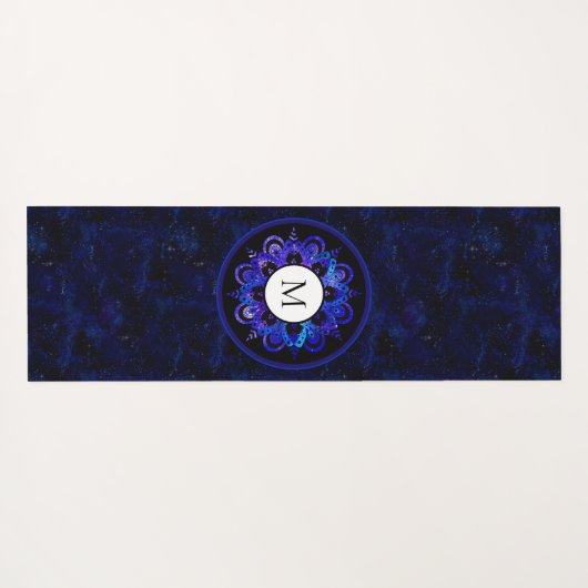 Boho Indigo Blue Universe Galaxy Mandala Monogram Yogamatte (Rückseite (Horizontal))