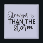 Boho Inspirational "Stronger als der Sturm" Magnet<br><div class="desc">Bleibe und inspiriert mit diesem minimalistischen "Stronger als der Sturm" Boho-Magneten. Dieses Design mit eleganter Schwarz-Weiß-Typografie ist eine tägliche Erinnerung innerer Stärke und Widerstandskraft. Egal, ob Sie ihn auf Ihren Kühlschrank, Schließfach oder Arbeitsbereich legen, dieser Magnet fügt jedem Raum eine sinnvolle Touch hinzu. Perfekt als ein kleines Geschenk der Ermutigung...</div>