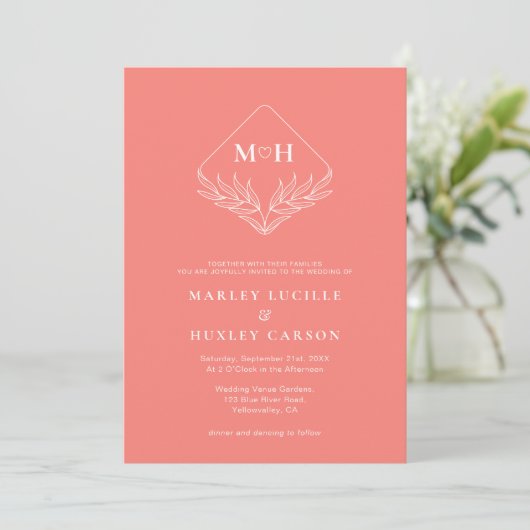 Boho Leaf Monogram Coral Pink Wedding Einladung (Stehend Vorderseite)