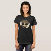 Boho-Lebensbaum mit Blumen Floral keltischer Geist T-Shirt (Vorne ganz)