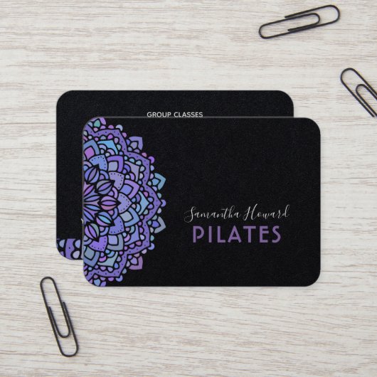 Boho Lila Mandala Pilates Black Visitenkarte (Vorderseite/Rückseite Beispiel)