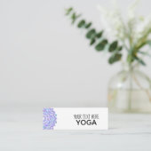Boho Lila Mandala Yoga Mini Visitenkarte (Stehend Vorderseite)