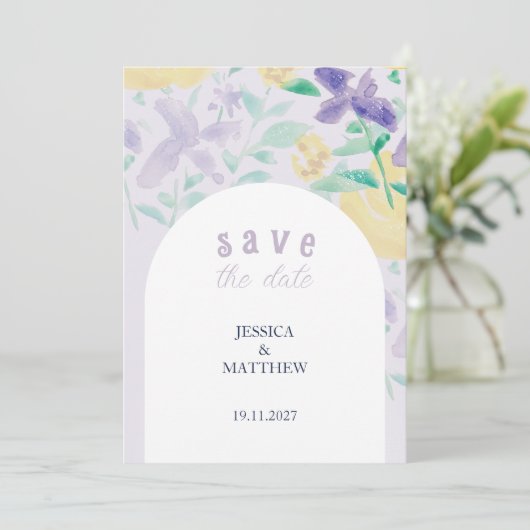 Boho Lilac Floral Wedding Save The Date (Stehend Vorderseite)