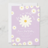 Boho Lilac White Daisy Sie ist ein Wilder ONE Gebu Einladung (Vorderseite)