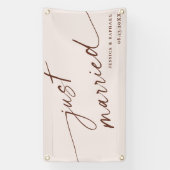 Boho Minimal gerade verheiratet Mr. und Mrs. Weddi Banner (Vertikal)