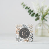 Boho Mit Monogramm Floral Leaf Business Card Quadratische Visitenkarte (Stehend Vorderseite)