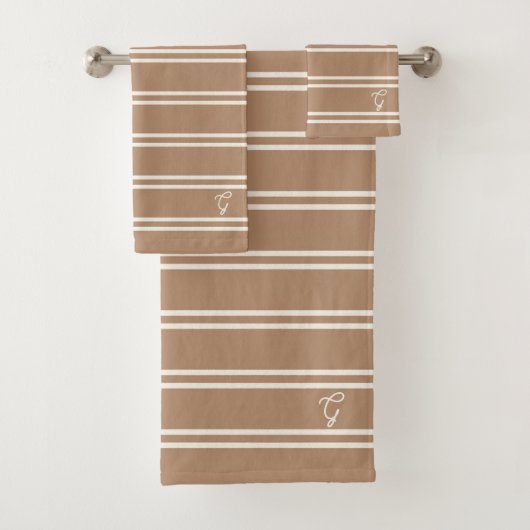 Boho Modern Monogrammed Name Striped Tan Brown Badhandtuch Set (Insitu)