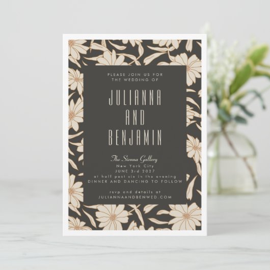 Boho Moderne botanische Schwarz-Elfenbeinhochzeit Einladung (Stehend Vorderseite)