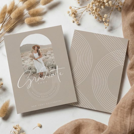 Boho Moderne Minimale Foto-Bogen Abschlussankündig Einladung