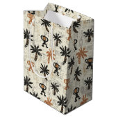 Boho Monkey Jungle Safari Pattern Mittlere Geschenktüte (Rückseite Schrägansicht)