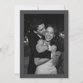 Boho Monogram Initials Charcoal Gray Photo Wedding Einladung (Rückseite)