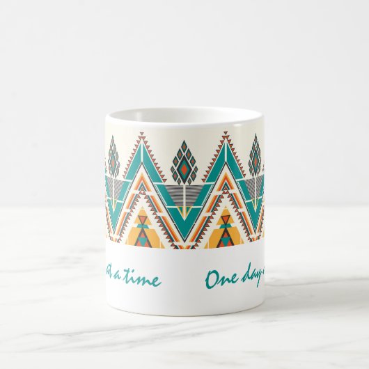Boho Native Pattern Tribal "One day at a Time" Kaffeetasse (Mittel)