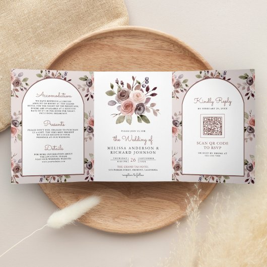 Boho Neutral Earthy Taupe Floral QR Code Hochzeit Dreifach Gefaltete Einladung