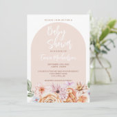 Boho Neutral Floral Baby Shower Einladung (Stehend Vorderseite)