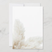 Boho Neutral Fluffy Pampas Grass Brautparty Einladung (Rückseite)