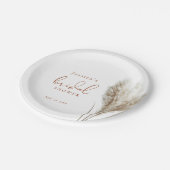 Boho Neutral Fluffy Pampas Grass Brautparty Pappteller (Schrägansicht)