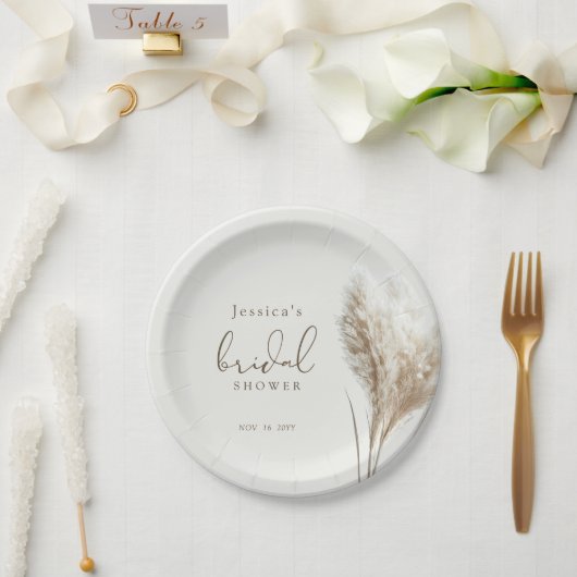 Boho Neutral Fluffy Pampas Grass Brautparty Pappteller (Hochzeit)