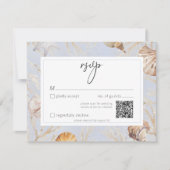 Boho Ocean Dusty Blue On Beach Wedding QR RSVP Karte (Vorderseite)