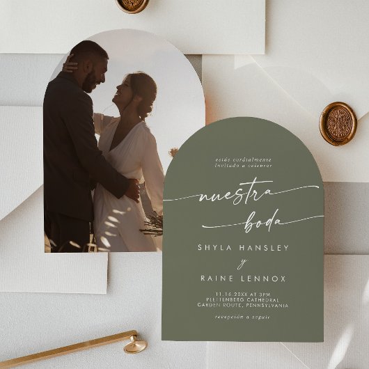 Boho Olive Green Foto Arch Spanish Wedding Einladung