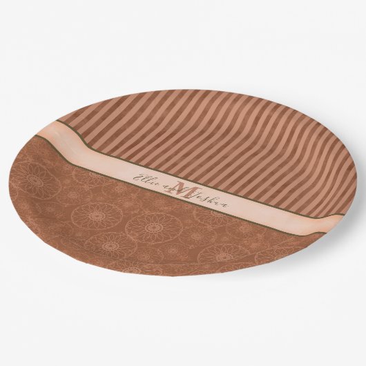 Boho Orange & Brown Geometric Stripe Pappteller (Schrägansicht)