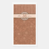 Boho Orange & Brown Geometric Stripe Serviette (Vorderseite)