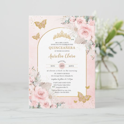 Boho Pampas Grass Blush Pink Floral Quinceañera Einladung (Stehend Vorderseite)