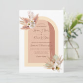 Boho Pampas Grass Floral Beige Terracotta Wedding Einladung (Stehend Vorderseite)