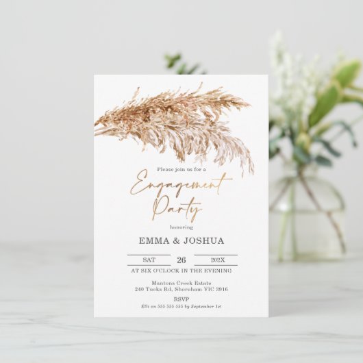 Boho Pampas Grass Gold Calligrafy Verlobung Einladung (Stehend Vorderseite)