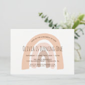 Boho Pastel Rainbow Erster Geburtstag Einladung (Stehend Vorderseite)