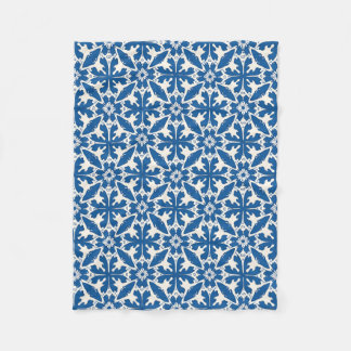 Boho Pattern in Blue – Elegant & Bold Fleecedecke