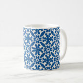 Boho Pattern in Blue – Elegant & Bold Kaffeetasse (VorderseiteRechts)