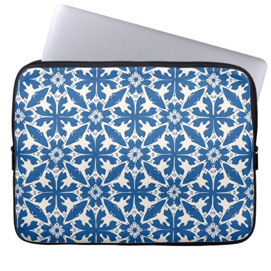Boho Pattern in Blue – Elegant & Bold Laptopschutzhülle (Vorderseite)