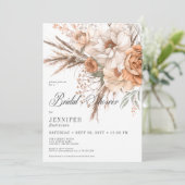 Boho Peach & Cream Floral White Brautparty Einladung (Stehend Vorderseite)