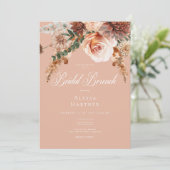 Boho Peach & Rust Blumenpfirsich Blush Bridal Brun Einladung (Stehend Vorderseite)