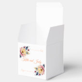 Boho Peachy Floral Geschenkschachtel (Geöffnet)