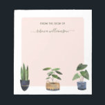 Boho Pflanze aus dem Schreibtisch Personalisiert Notizblock<br><div class="desc">Boho stieß Pflanze aus dem Schreibtisch des Personalisierten Geschirr-Designs. Text-Vorlagen Set bereit für Sie, um mit Ihrem Namen anpassen. Das Design besteht aus drei Pflanze in einem Topf auf einem rot-rosa Hintergrund. Wenn Sie die Farbe des Textes ändern möchten, klicken Sie auf die Schaltfläche Weitere Einstellungen am Ende der Vorlage....</div>