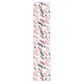 Boho Pink Feathers Kurzer Tischläufer (Vorderseite)