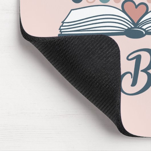 Boho Rainbow Reading Es ist in einem Buch Mousepad (Ecke)