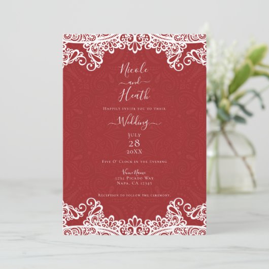 Boho Red & White Lace Bold Pattern Wedding Einladung (Stehend Vorderseite)