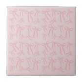 Boho-Rosa-Schleifen-Muster auf Puder-Rosa Fliese (Vorderseite)