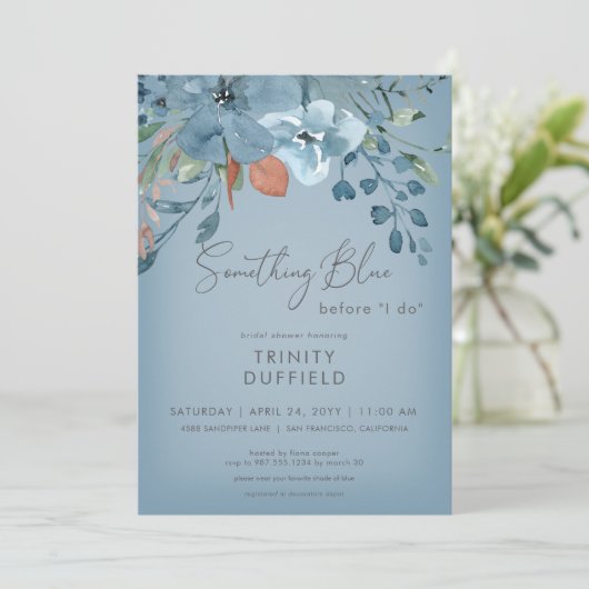 Boho Rust Blue Floral Etwas Blue Brautparty Einladung (Stehend Vorderseite)