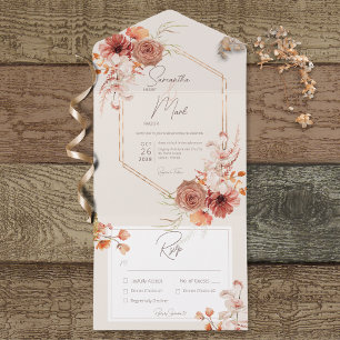 Boho Rust Herbstblumen auf cremefarbenem Geschirr All In One Einladung