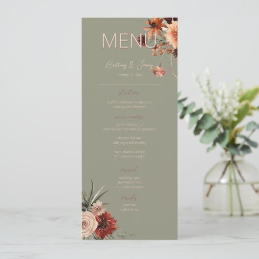 Boho Rust Neutral Fall Floral Sage Grüne Hochzeit Menükarte (Stehend Vorderseite)