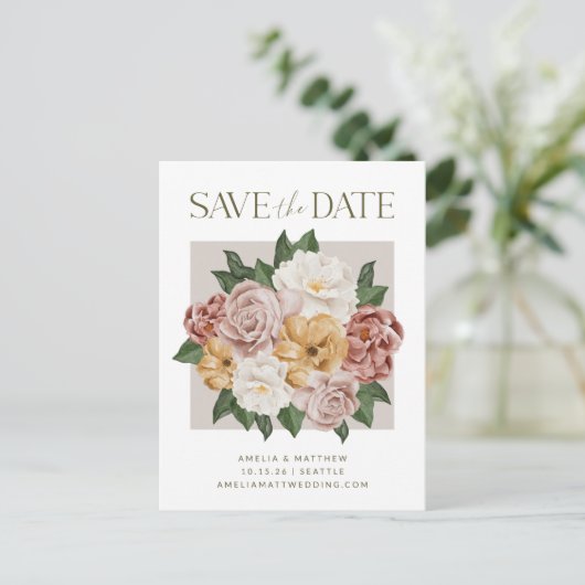 Boho Rustic Floral Bouquet Elegant Save the Date Postkarte (Stehend Vorderseite)