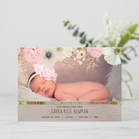 Boho Rustic Floral Feather Birth Ankündigung (Stehend Vorderseite)