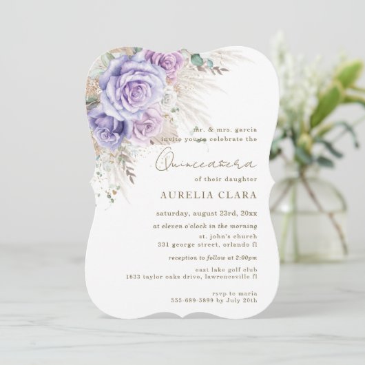Boho Rustic Pampas Lila Lilac Floral Quinceañera Einladung (Stehend Vorderseite)