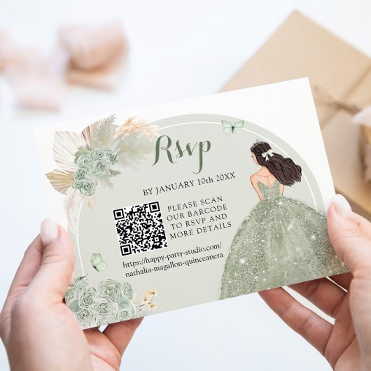 Boho Sage Green Floral Quinceañera QR RSVP Karte