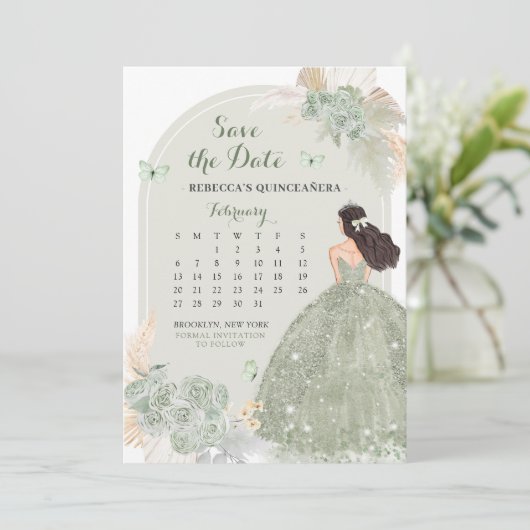 Boho Sage Green Mis Quince Save the Date Calendar Einladung (Stehend Vorderseite)