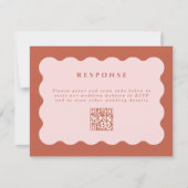 Boho Scallop Terracotta & Blush Wedding QR Code RSVP Karte (Vorderseite)